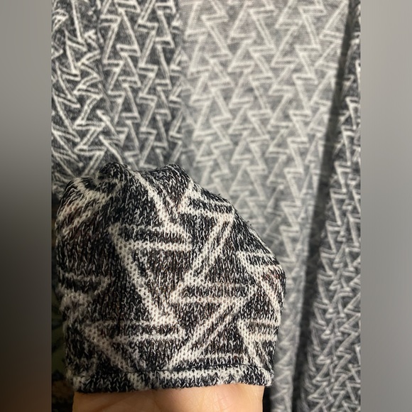 H&m black white xs open front cardigan triangles zig zag chevron - Picture 6 of 7